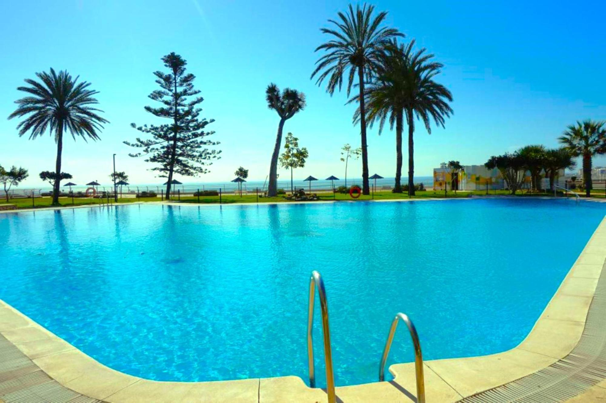 Santa Clara Modern & Exclusive Seafront Apartment Torremolinos Ngoại thất bức ảnh