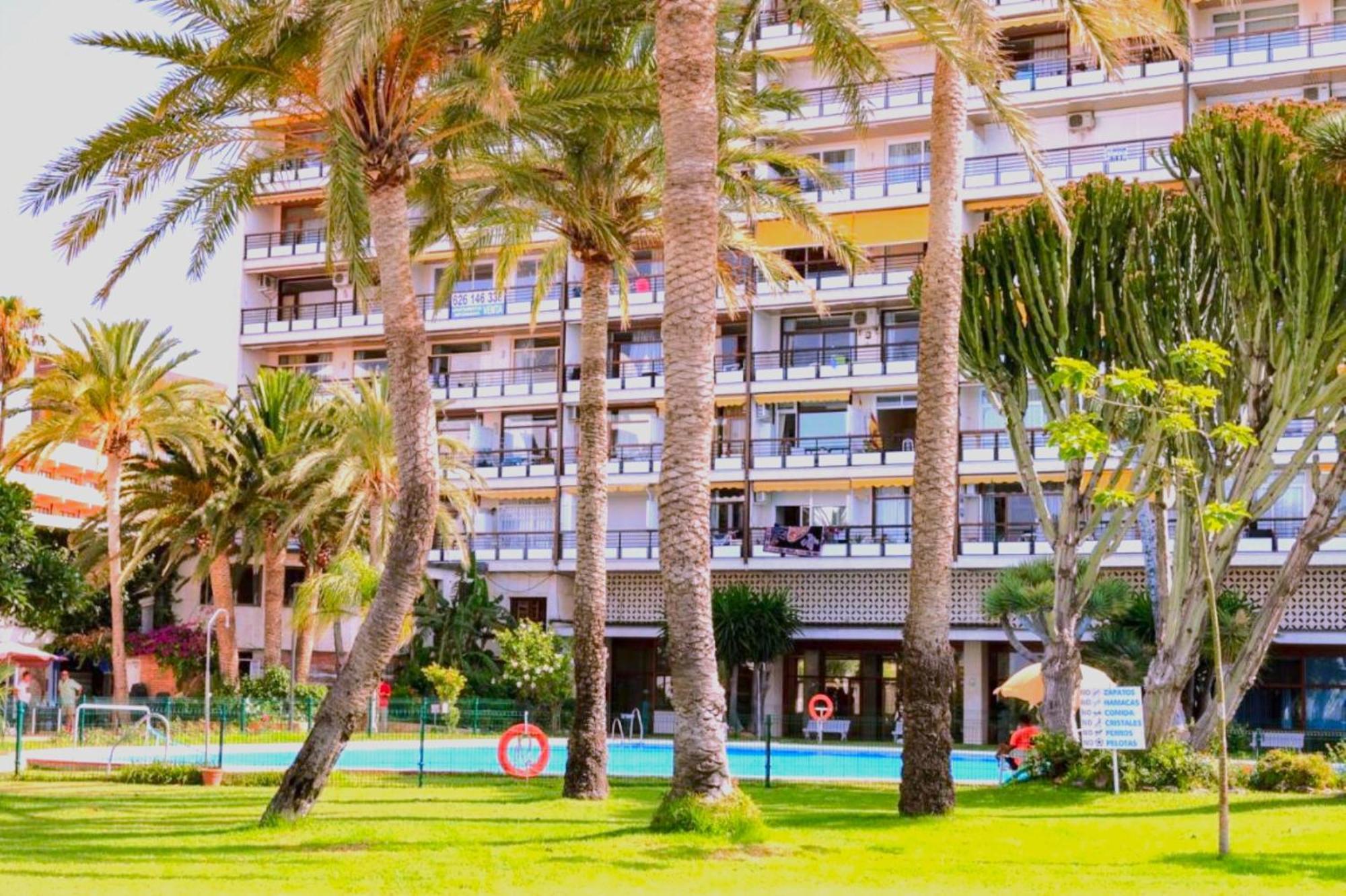 Santa Clara Modern & Exclusive Seafront Apartment Torremolinos Ngoại thất bức ảnh
