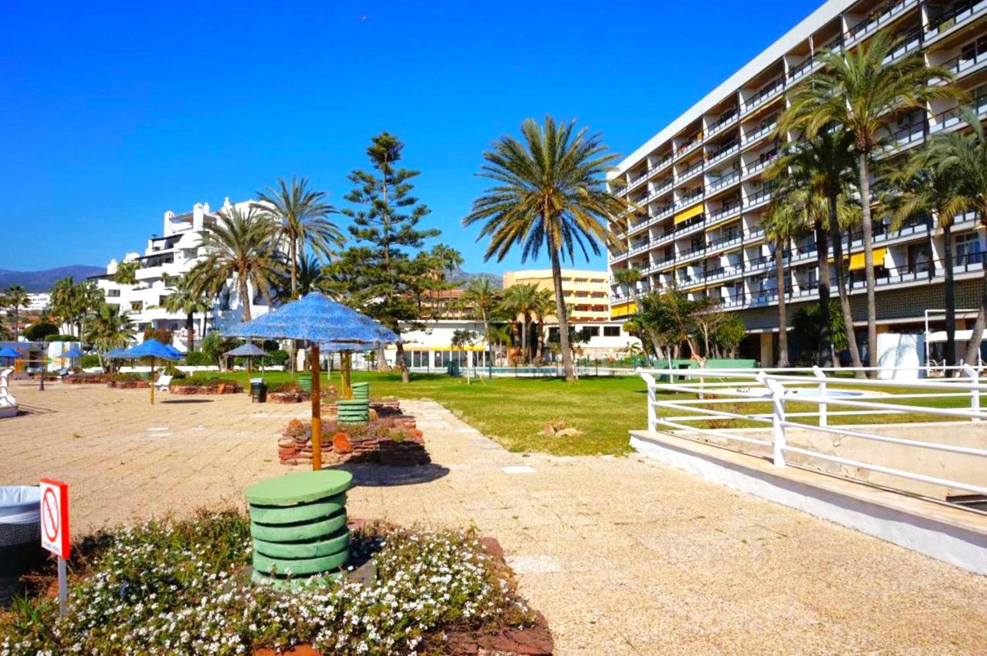 Santa Clara Modern & Exclusive Seafront Apartment Torremolinos Ngoại thất bức ảnh